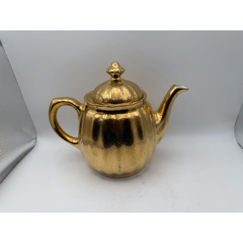 Vintage Royal Epiag Czechoslovakia 22K Gold Floral Embossed Teapot